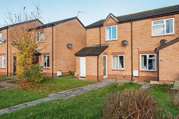 2 Bedroom End Terrace House To Rent In Dowsland Way, Taunton, TA1
