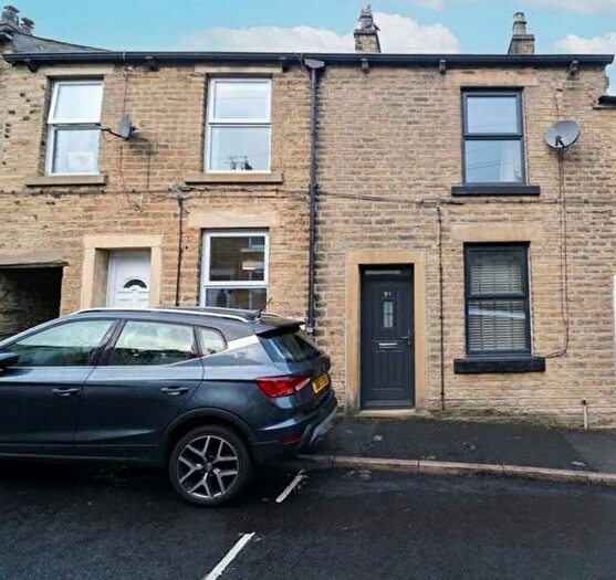 2 Bedroom Terraced House To Rent In Queen Street, Glossop, SK13