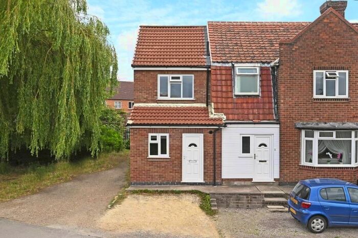 2 Bedroom End Of Terrace House To Rent In Water Lane, Clifton, York, YO30