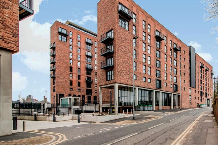 3 Bedroom Flat To Rent In Ordsall Lane, Salford, Greater Manchester, M5