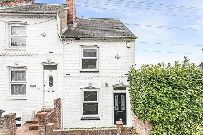 3 Bedroom End Of Terrace House To Rent In Alpine Street, Reading, RG1