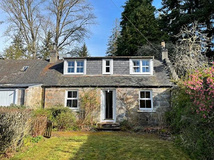2 Bedroom Cottage To Rent In Rogart, IV28