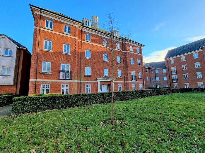 2 Bedroom Flat To Rent In Salamanca Way, Colchester, CO2