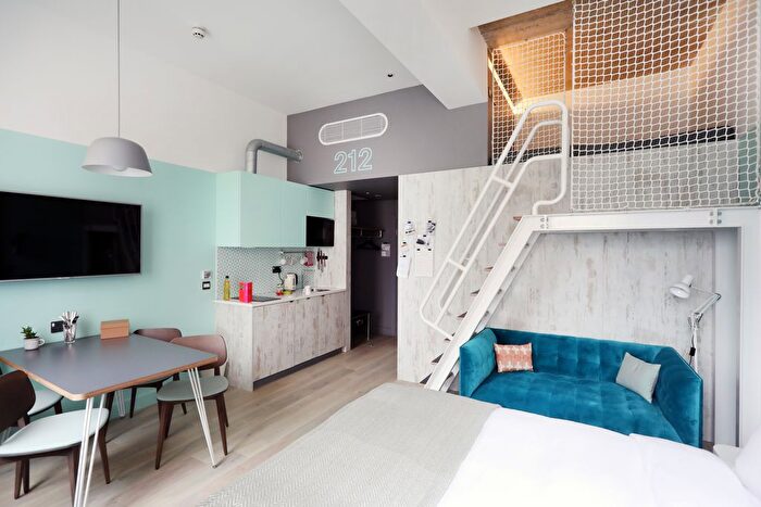 1 Bedroom Flat To Rent In Queens Terrace, Southampton, SO14