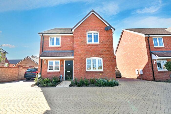 4 Bedroom Detached House For Sale In Pitchfork Way, Houghton Conquest, Bedford, MK45