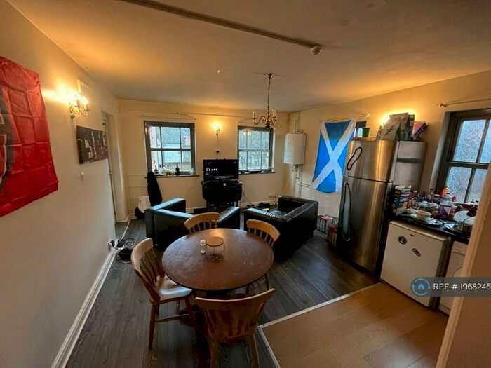 5 Bedroom Flat To Rent In Mansfield Road, Nottingham, NG1