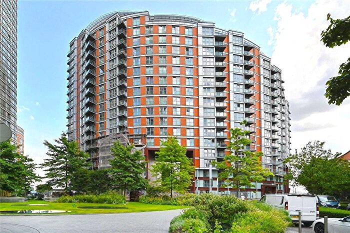 Studio To Rent In New Providence Wharf, Fairmount Avenue, Blackwall, Canary Wharf, London, E14