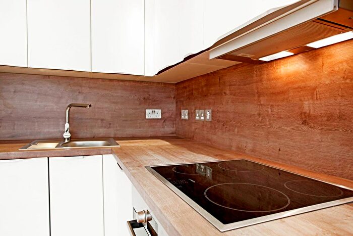 1 Bedroom Flat To Rent In Chingford Mount Road, London, E4