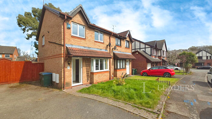 3 Bedroom Semi-Detached House To Rent In Greenodd Drive, CV6