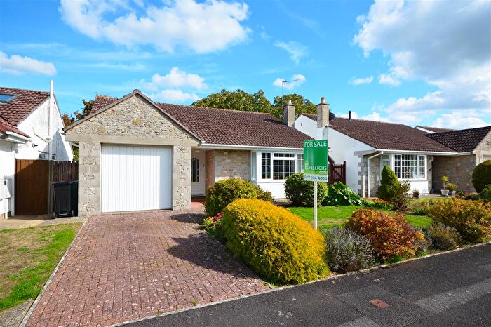 2 Bedroom Detached Bungalow For Sale In Kelston Close, Saltford, Bristol, BS31