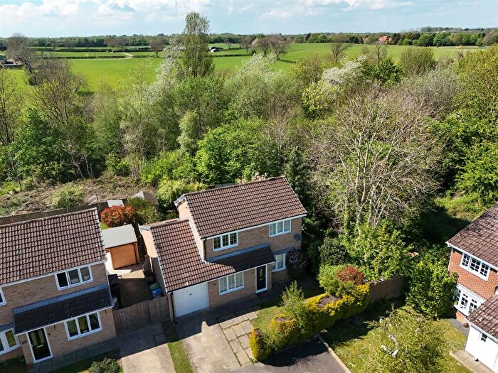 3 Bedroom Detached House To Rent In Ainsty Hunt, Newton Aycliffe, DL5