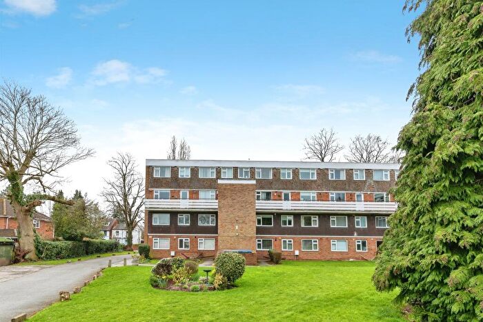 2 Bedroom Flat For Sale In Broad Lane, Coventry, CV5