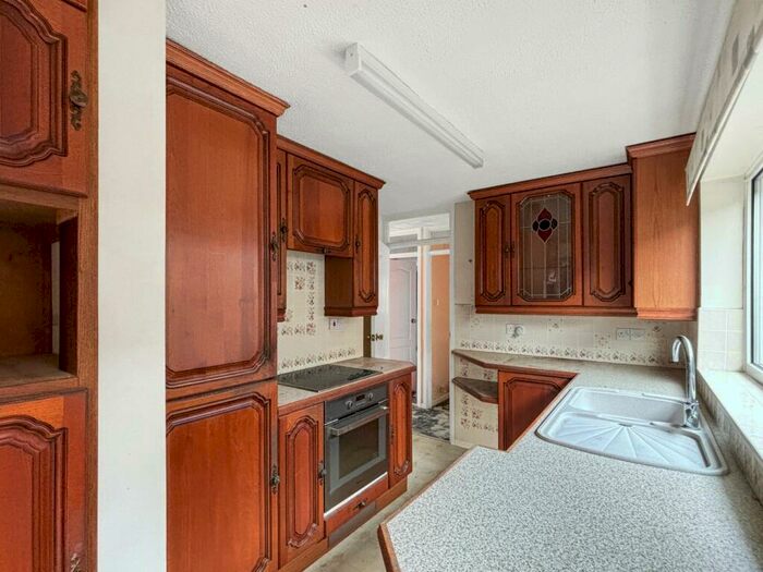 2 Bedroom Detached Bungalow For Sale In Elmstead Road, Wivenhoe, Colchester, CO7