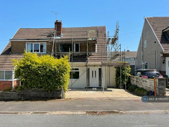 3 Bedroom Semi-Detached House To Rent In Herbert Street, Barry, CF63