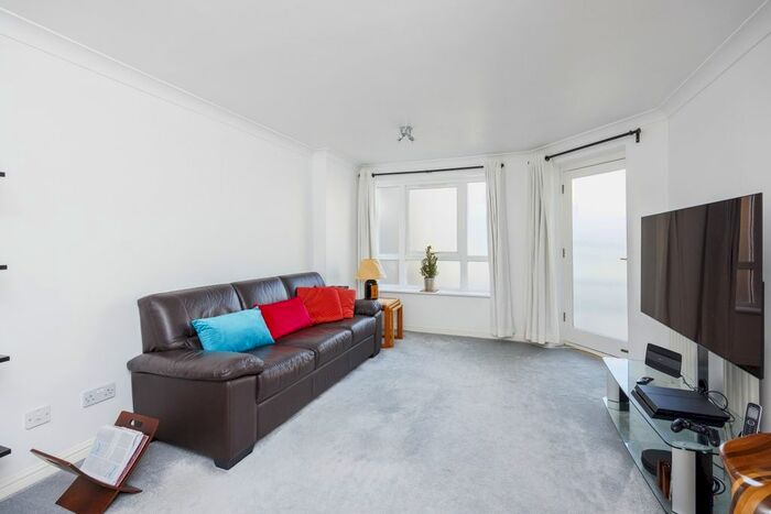 2 Bedroom Flat To Rent In Galleons View, E14