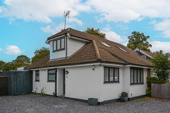 4 Bedroom Detached House For Sale In Eagle Way, Great Warley, Brentwood, CM13