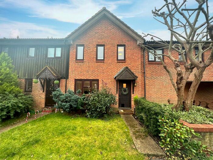 3 Bedroom Terraced House To Rent In Chisbury Close, Bracknell, Berkshire, RG12
