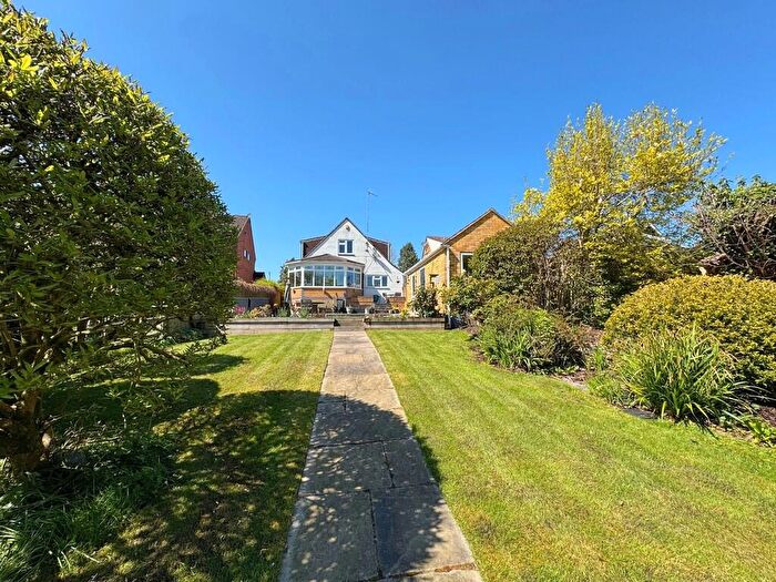 4 Bedroom Detached House For Sale In Cromwell Lane, Kenilworth, CV8