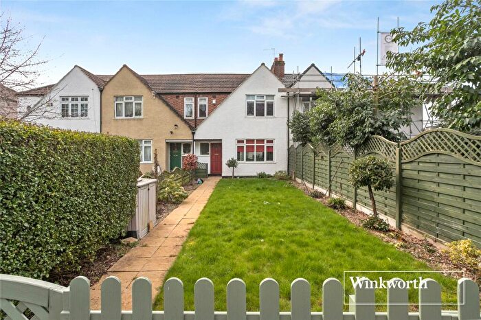 3 Bedroom Terraced House For Sale In Great North Road, Barnet, EN5