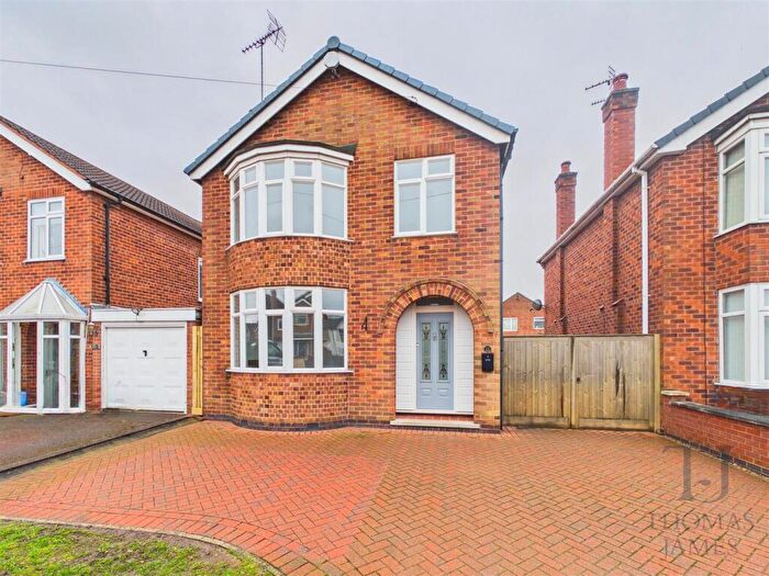 3 Bedroom Detached House For Sale In Brookside Road, Ruddington, Nottingham, NG11