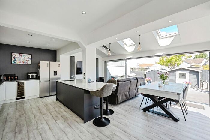 4 Bedroom Semi-detached House For Sale In Heol Pen Y Scallen, Loughor, Swansea, SA4