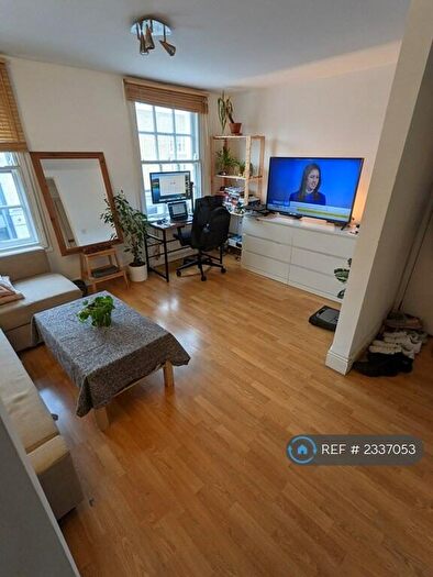 2 Bedroom Flat To Rent In Caledonian Road, London, N1