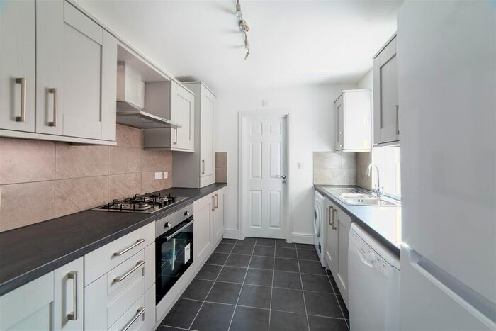 2 Bedroom Flat To Rent In Biddlestone Road, Newcastle Upon Tyne, NE6