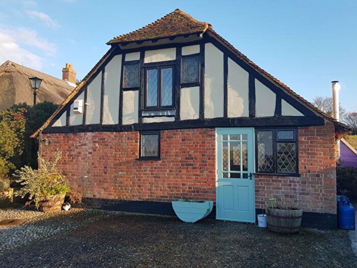 1 Bedroom Apartment To Rent In Butter Street Lodge, CT15