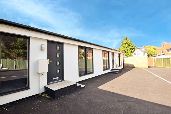 1 Bedroom Maisonette To Rent In Brigham Place, Brigham Road, Reading, Berkshire, RG1