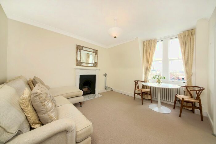 2 Bedroom Flat To Rent In Comeragh Road, London, W14