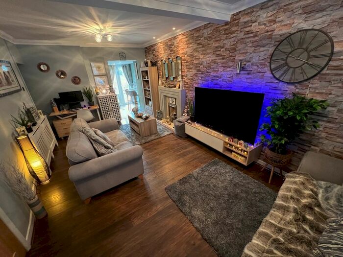 3 Bedroom Terraced House For Sale In George Street Tonypandy -, Tonypandy, CF40