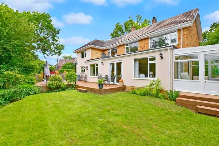 5 Bedroom Detached House For Sale In Shoreham Lane, St Michaels, Tenterden, Kent, TN30