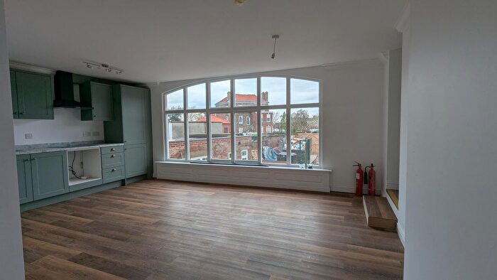 2 Bedroom Flat To Rent In Silver Street, Gainsborough, DN21
