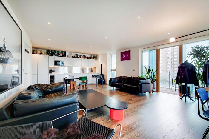 2 Bedroom Apartment For Sale In Albert Road, Queens Park, London, NW6