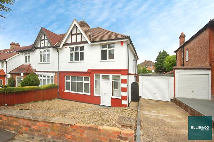 3 Bedroom Semi-Detached House To Rent In Fursby Avenue, Finchley, N3