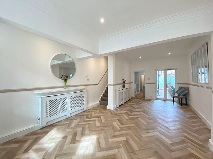 3 Bedroom End Of Terrace House To Rent In Cromer Street, York, YO30