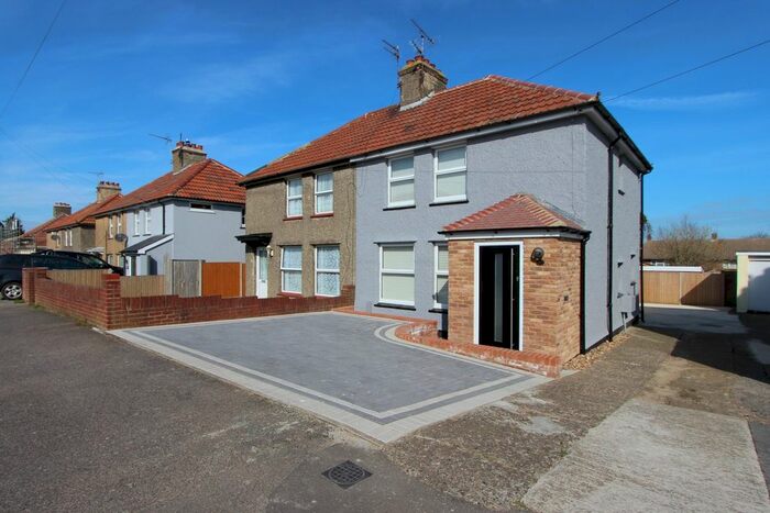 3 Bedroom Terraced House To Rent In Cowdray Square, Deal, CT14