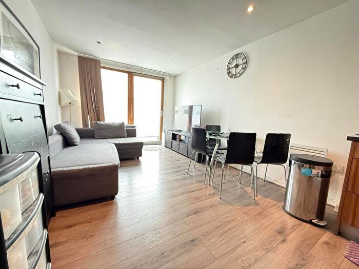 1 Bedroom Flat For Sale In Arboretum Place, Barking, IG11