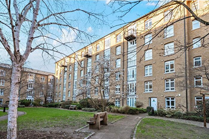 1 Bedroom Flat For Sale In Park East Building, Bow Quarter, London, E3