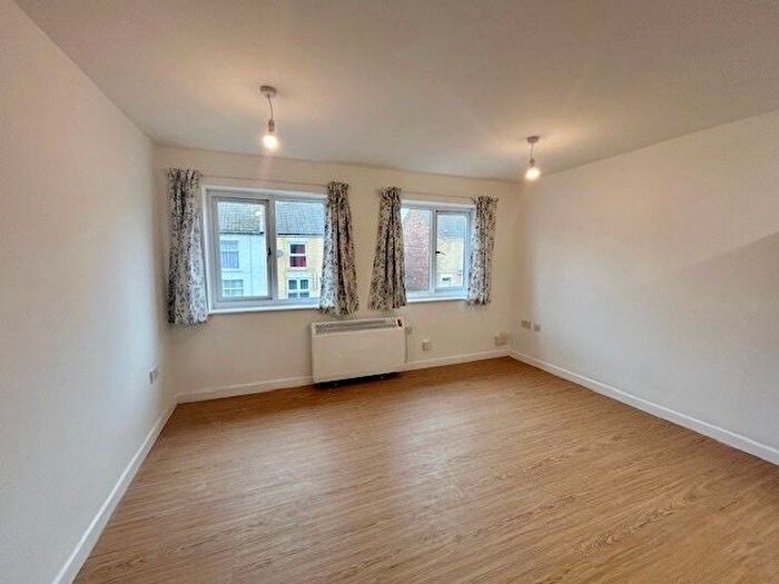 1 Bedroom Flat To Rent In Lincoln Road, Peterborough, PE1