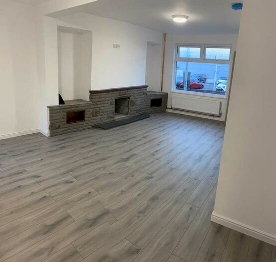 3 Bedroom Semi-Detached House To Rent In Neath Road, Morriston, Swansea, SA6