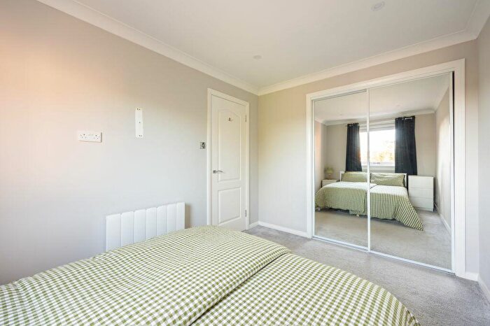 1 Bedroom Flat For Sale In / Coxfield, Edinburgh, EH11