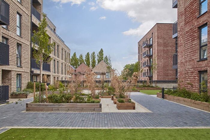 1 Bedroom Flat For Sale In "Type - Grand Court" At Overgate, Milton Keynes, MK9