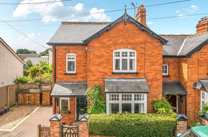 3 Bedroom End Of Terrace House For Sale In Newcourt Road, Silverton, Exeter, Devon, EX5