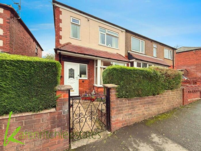 3 Bedroom Semi-Detached House For Sale In Bernard Grove, Bolton, BL1