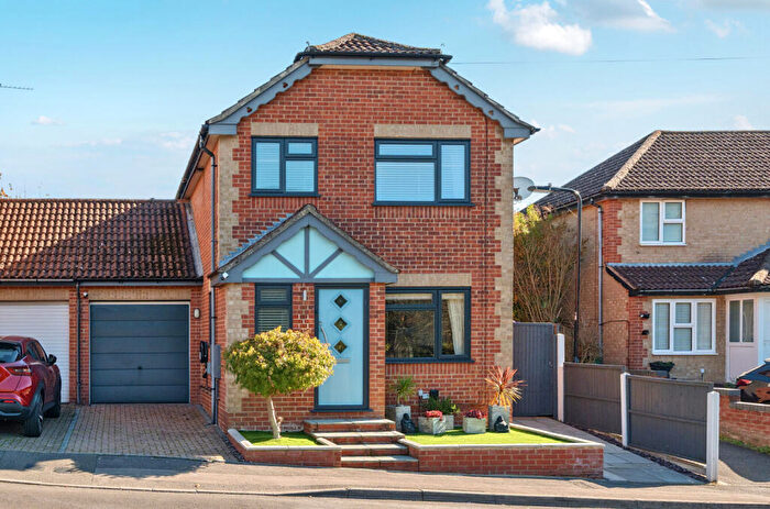 3 Bedroom Link Detached House For Sale In Bagshot Mews, Pinegrove Road, Southampton, SO19