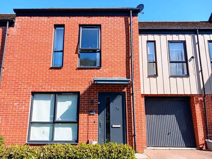 3 Bedroom Semi-Detached House To Rent In Hollybush Road, Telford, TF7