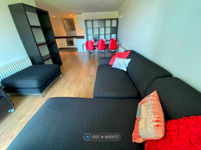 2 Bedroom Flat To Rent In Royal Arsenal Woolwich, London, SE18