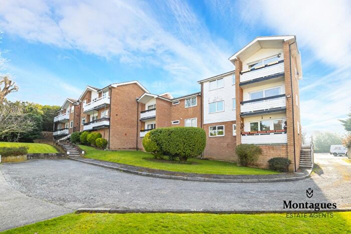 1 Bedroom Flat For Sale In Cedar Court, Epping, CM16