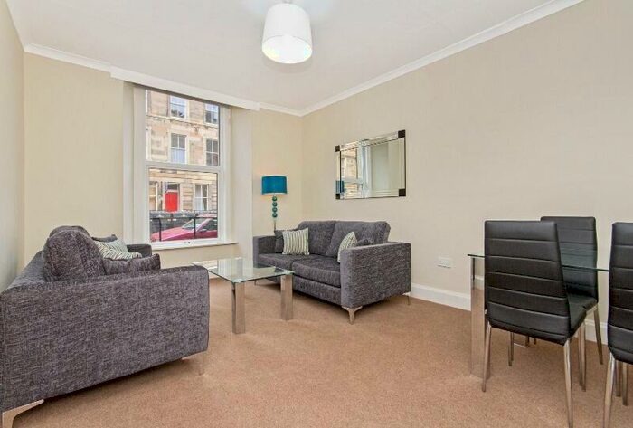 3 Bedroom Flat To Rent In Oxford Street, Newington, Edinburgh, EH8